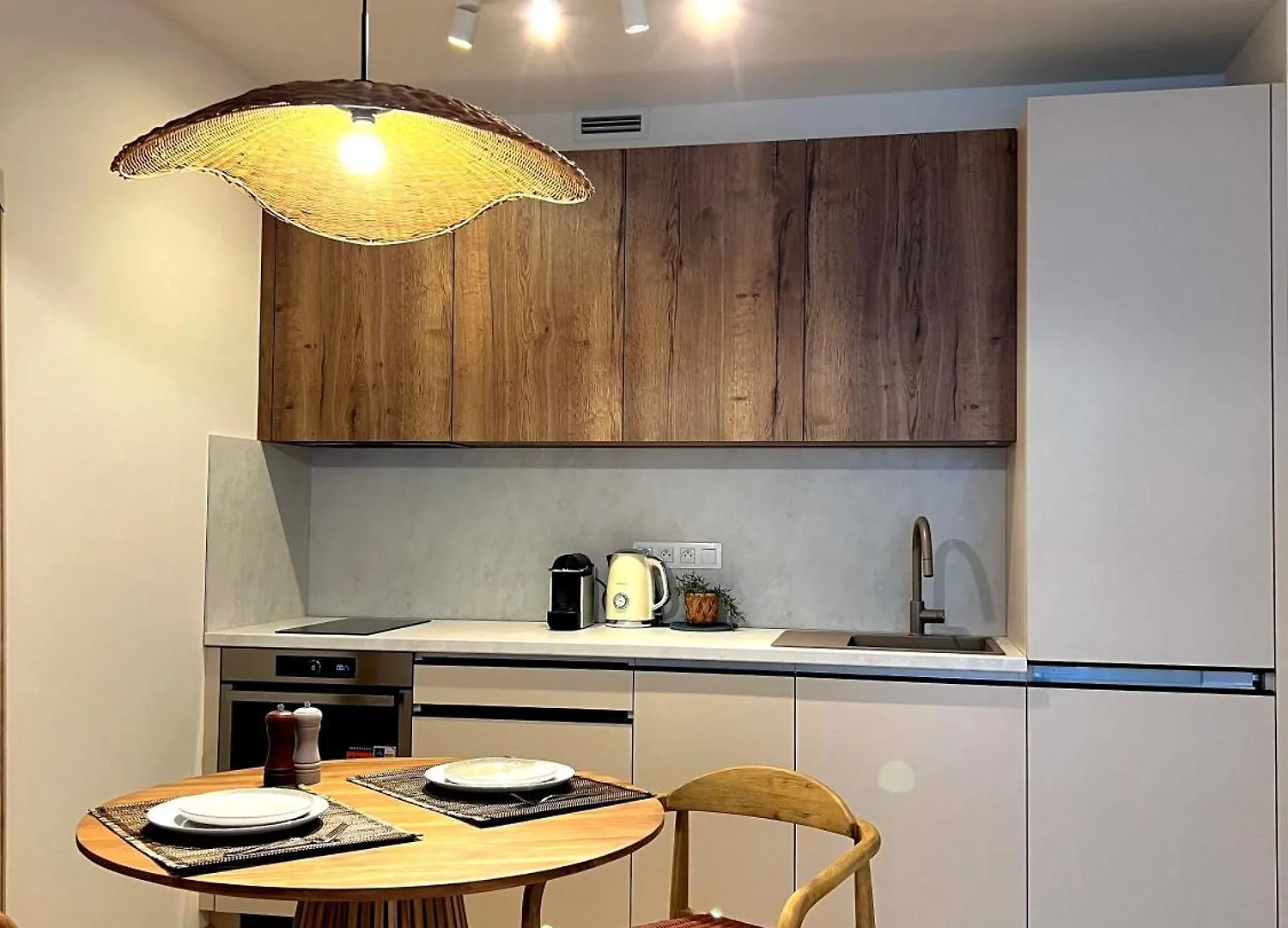 דירה פראג Japandi Pearl Designed Studio,Parking ,Aircon, O2